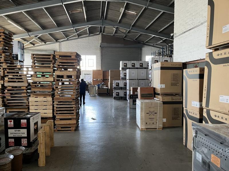 To Let commercial Property for Rent in Paarden Eiland Western Cape